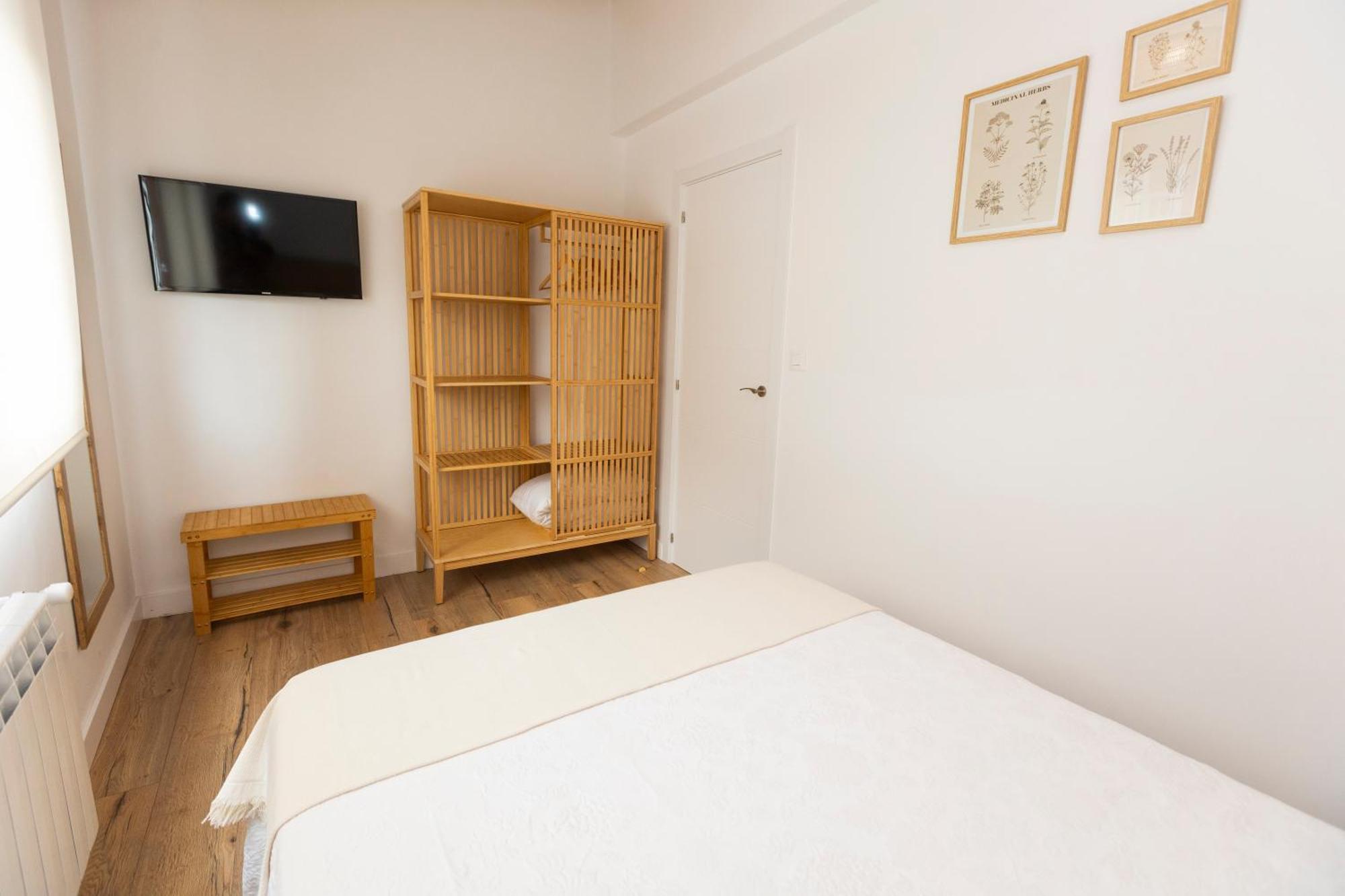 Apartamentos Gurugu Ribadeo Extérieur photo