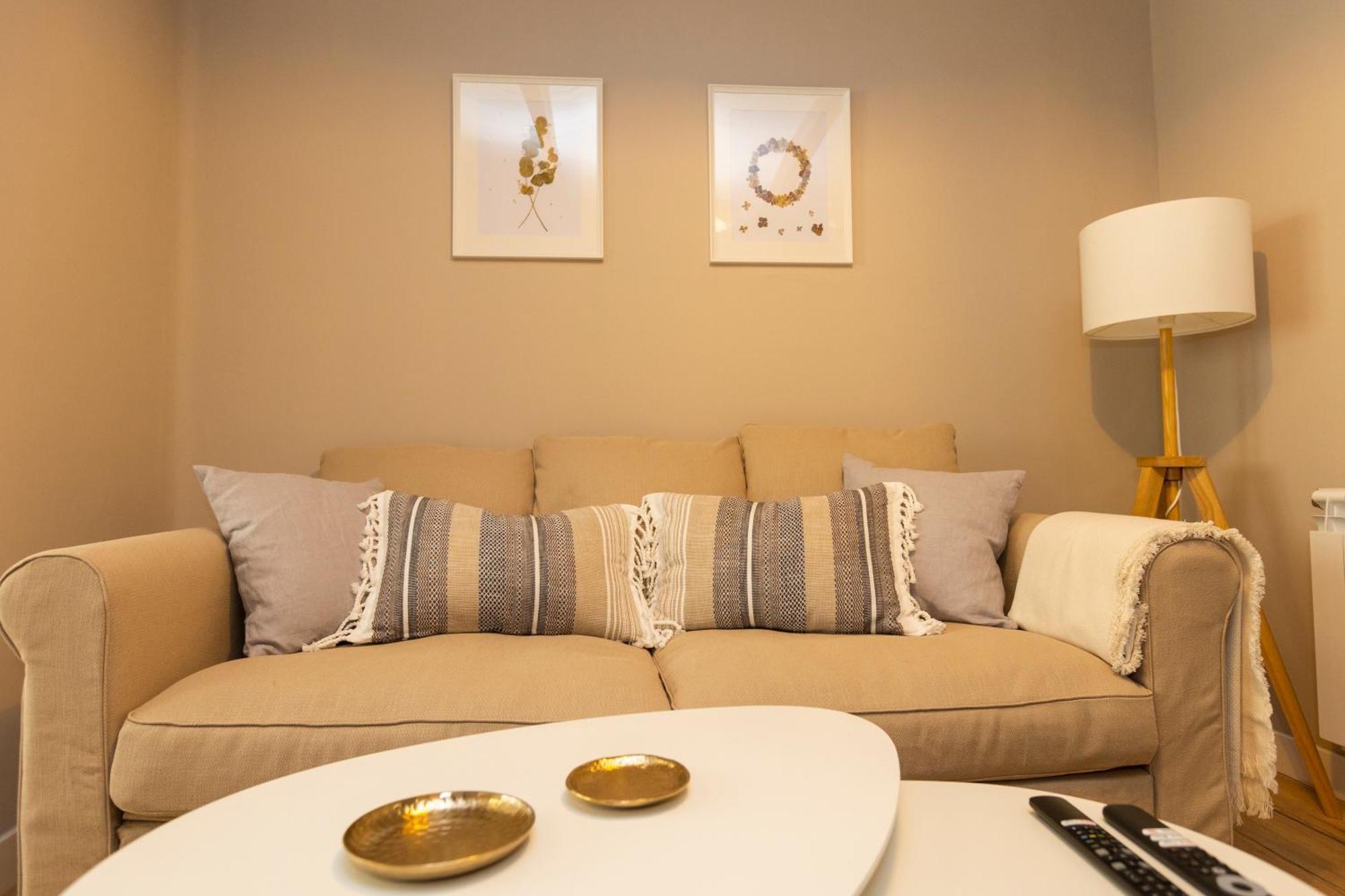 Apartamentos Gurugu Ribadeo Extérieur photo
